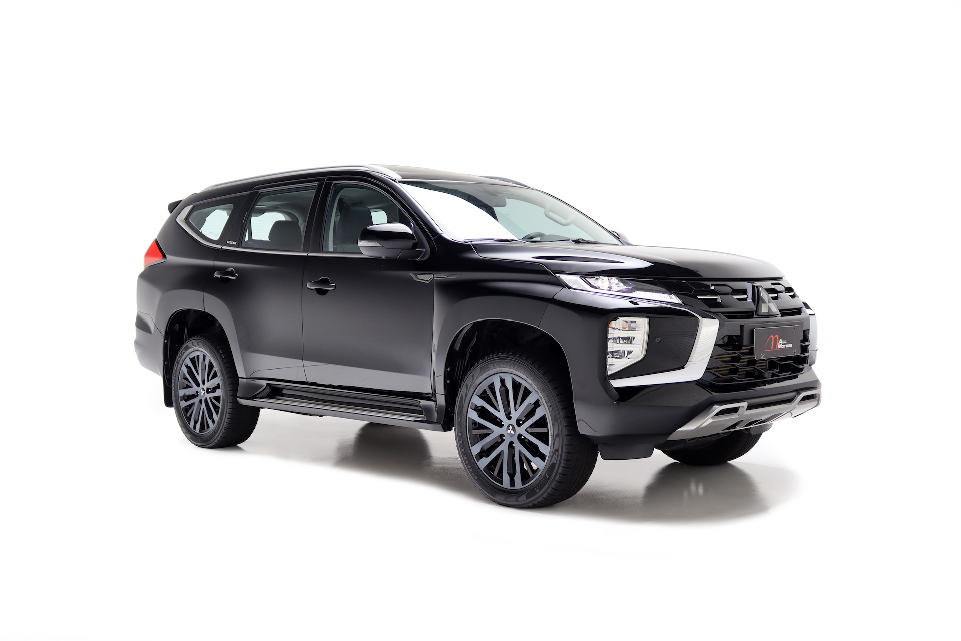Pajero Sport Legend