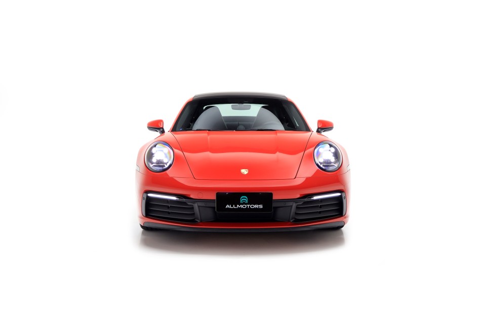 Porsche 911 Carrera 2024 - Vista 2