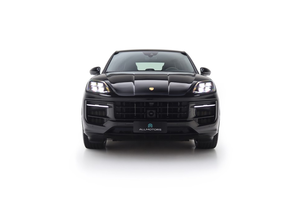 Porsche Cayenne GTS Coupé 2025 - Vista 2
